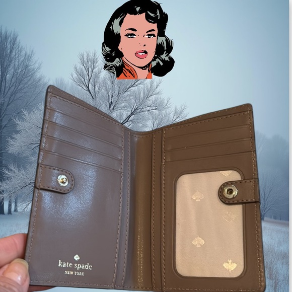 Kate Spade Wristlet - Picture 2 of 2